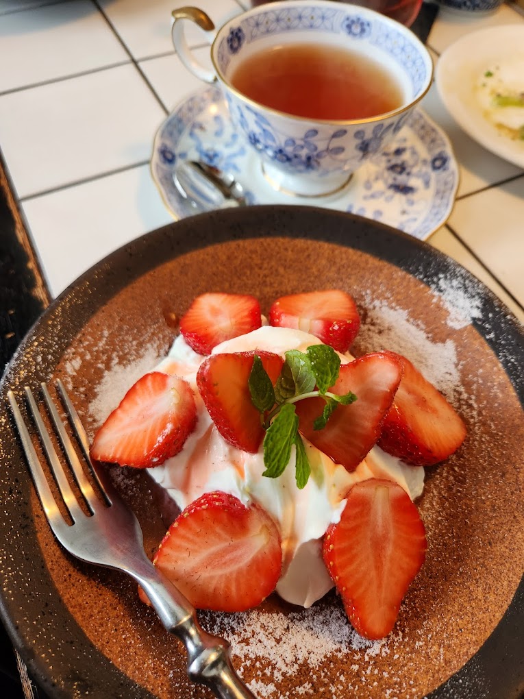 If Cafe Strawberry mousse