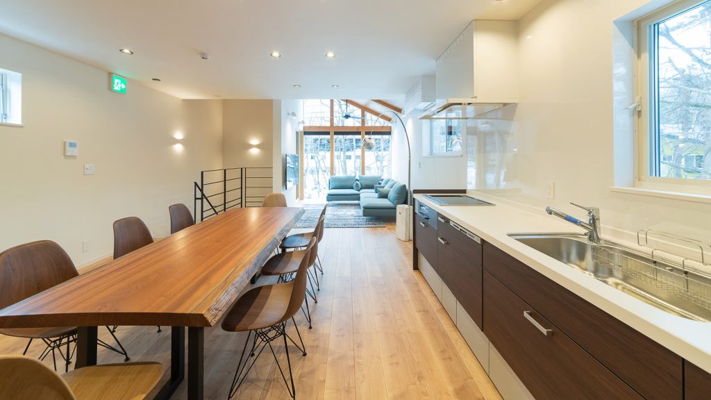 Living and dining area on Black Crane Chalet